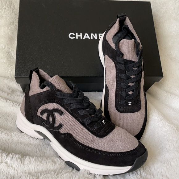 NIB Chanel fabric sneaker - Picture 2 of 11